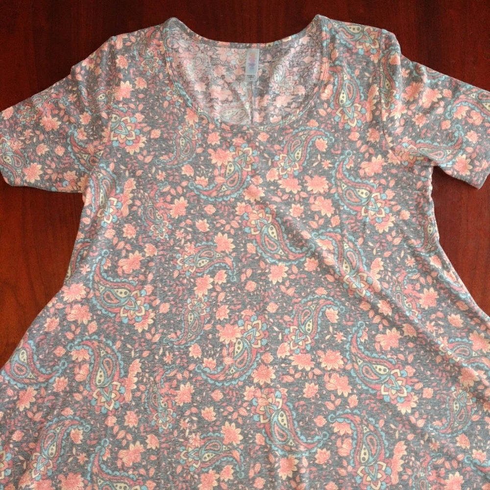 LuLaRoe Perfect T